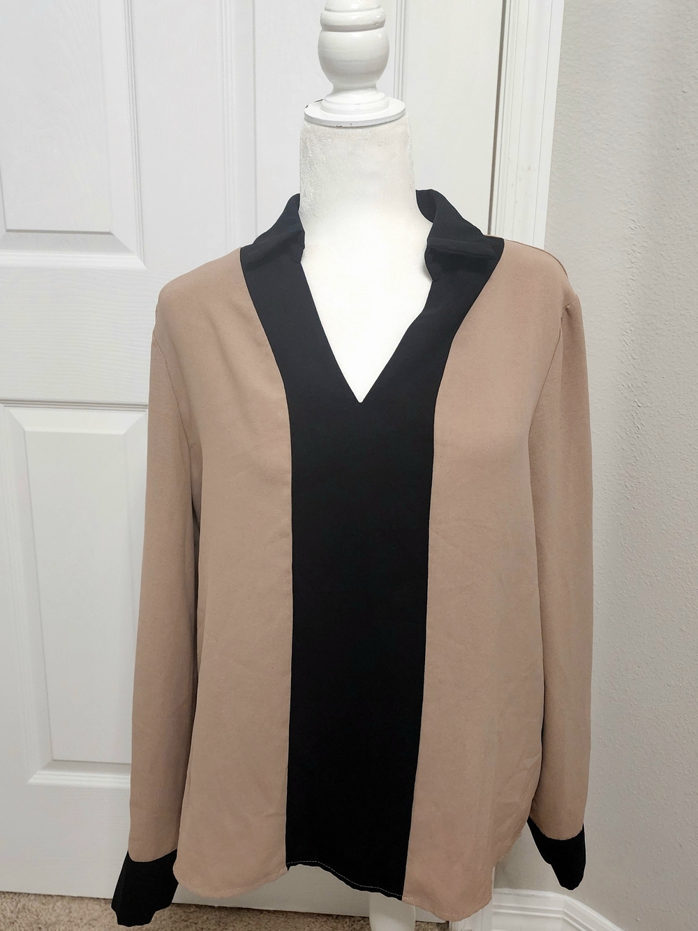SHEIN Two-Tone V-Neck Long Sleeve Top - Beige & Black